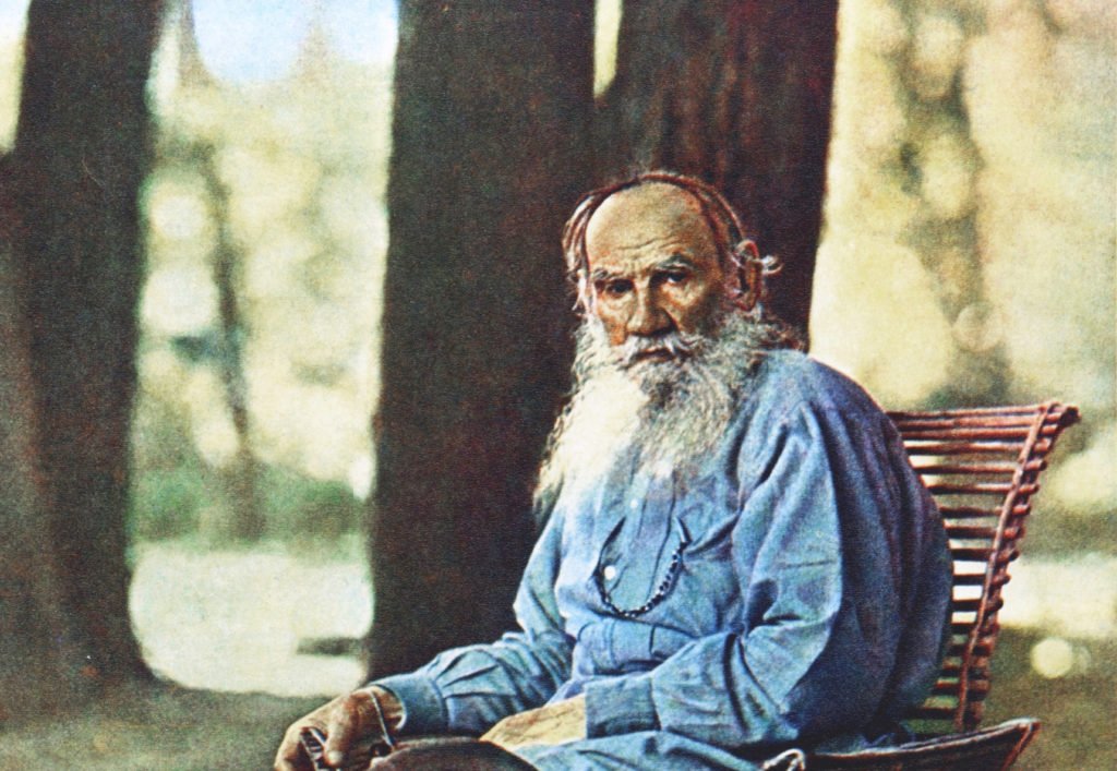 Lumturia Martesore Tolstoi