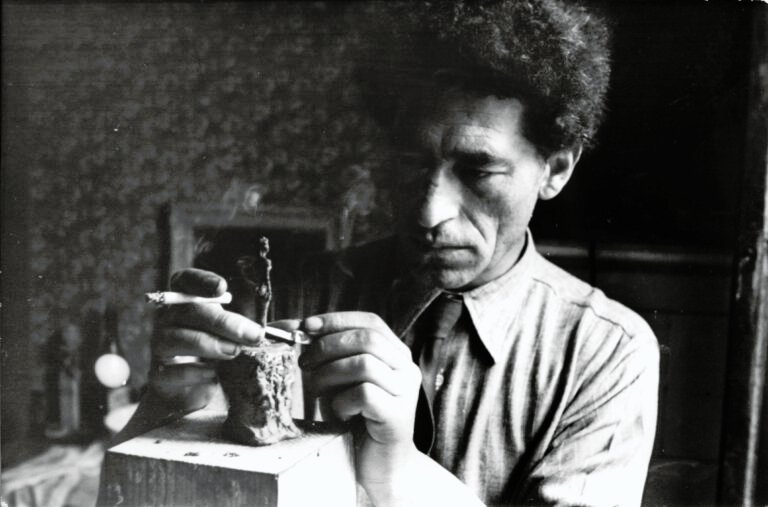 Të gjesh të njerëzishmen dhe përulësinë tek Alberto Giacometti