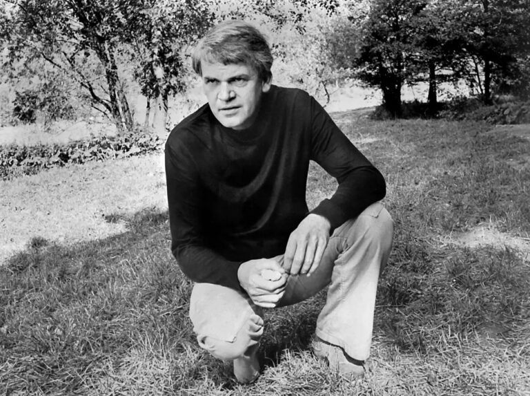 Vdiq në moshën 94-vjeçare ylli i letërsisë botërore, Milan Kundera