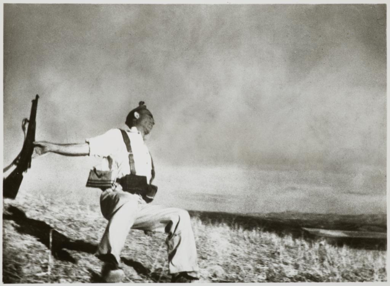 Qemal Agaj: Robert Kapa – Legjenda e fotografisë së luftës [Spanjë 1936]