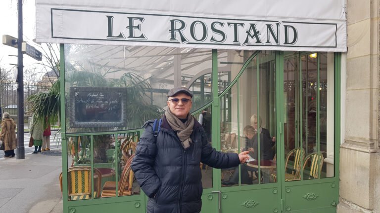 Arben Velo: Një kafe në “Le Rostand”