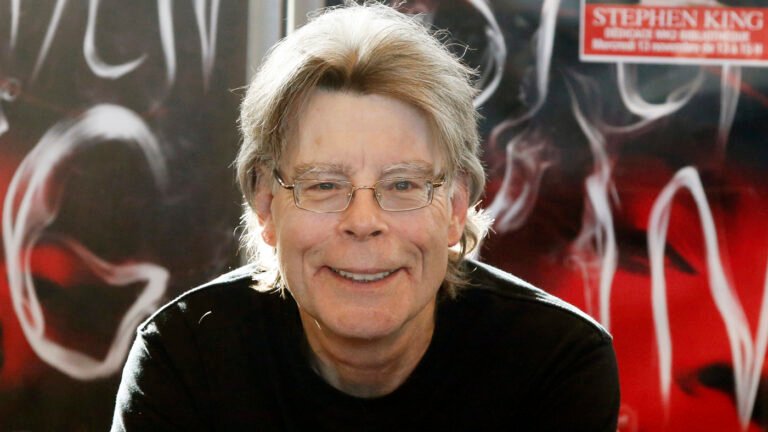 Stephen King: “E kam dashur “Perëndinë e Mizave” si fëmijët e sotëm “Harry Potterin”