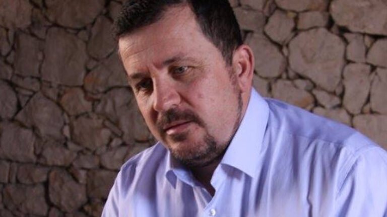 Ernest Marku: Ândrrimtari i squet (tregim)