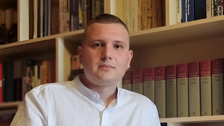 Rei F. Hodo: E vërteta që fshihet në poezi