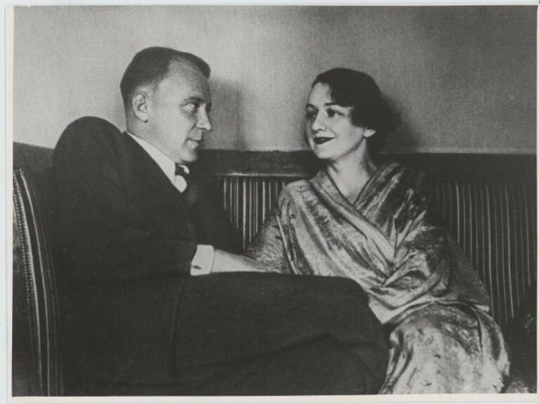 Gruaja e tretë e Bulgakovit: Fati i Elenës, asaj që ishte “Margarita”