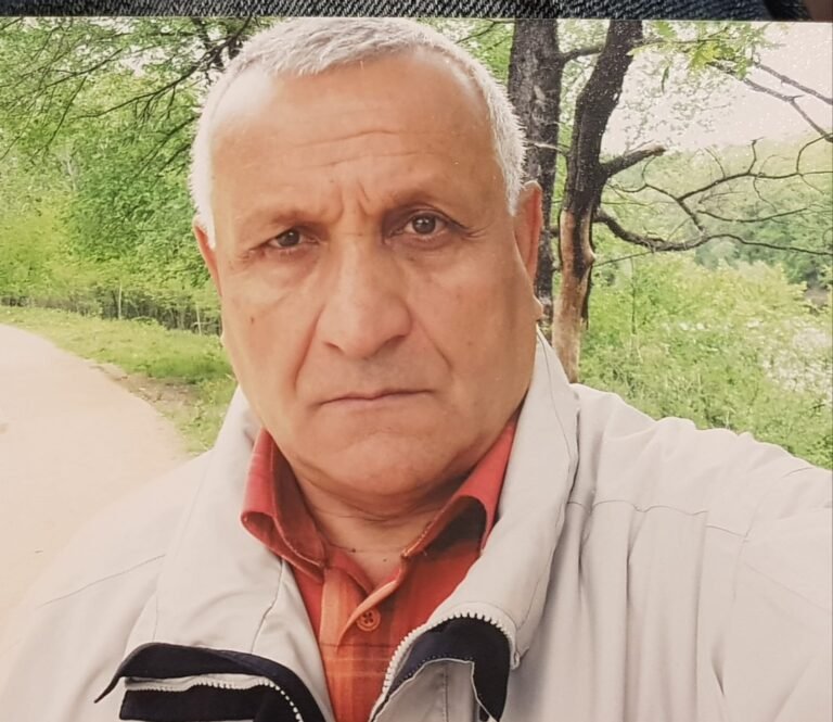 Kostandin Dhamo: Varrezë makinash (tregim)