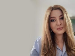 Nurie Emrullai: Du me qenë lulja e hënës (poezi)