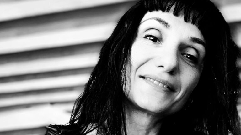 Iris Simoni: Cordelia (poezi)